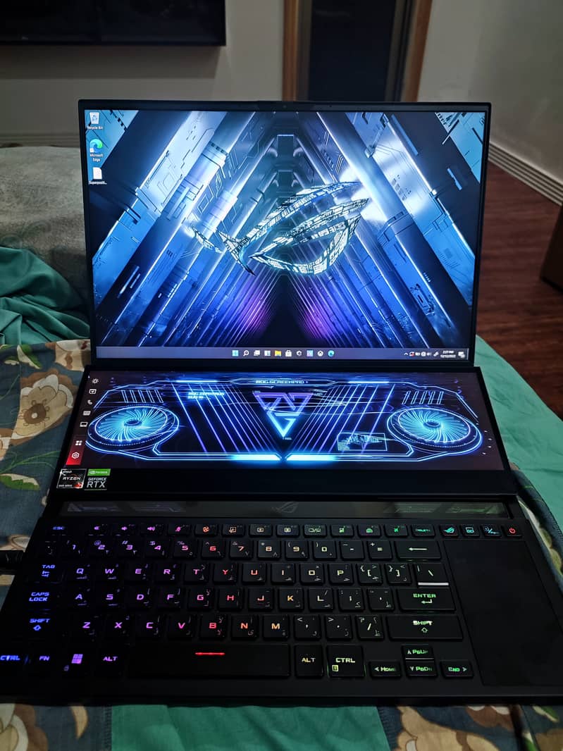 Asus ROG Zephyrus Duo 16 Gaming Laptop 0