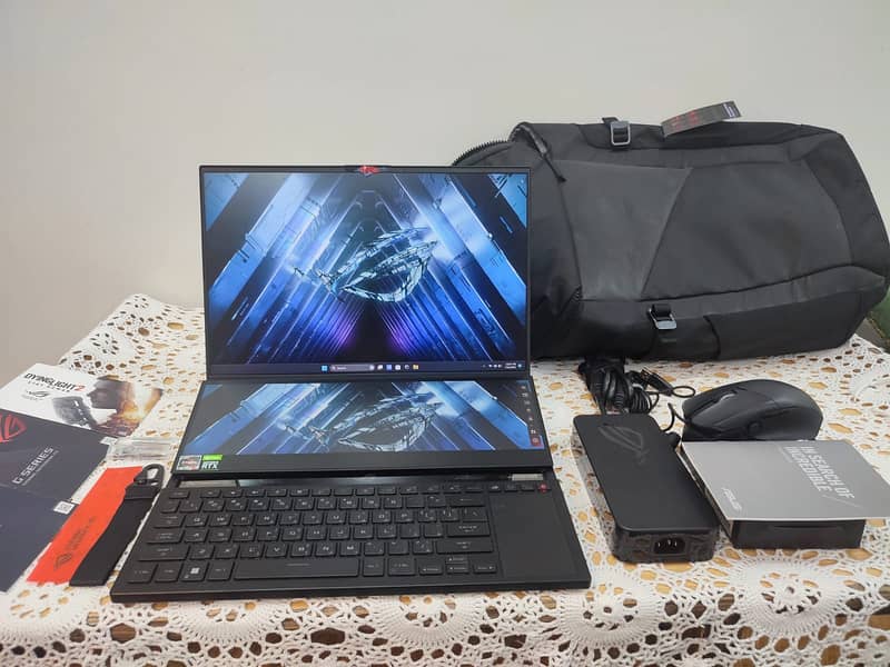 Asus ROG Zephyrus Duo 16 Gaming Laptop 0