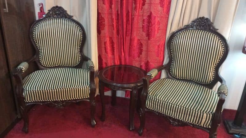 Bedroom Chairs with Centre Table 1