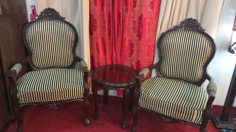 Bedroom Chairs with Centre Table 3
