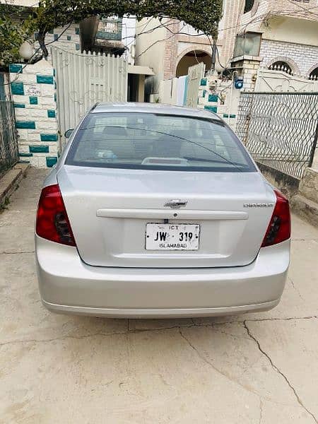 Chevrolet Optra - Full Option (Sunroof/Auto) 2