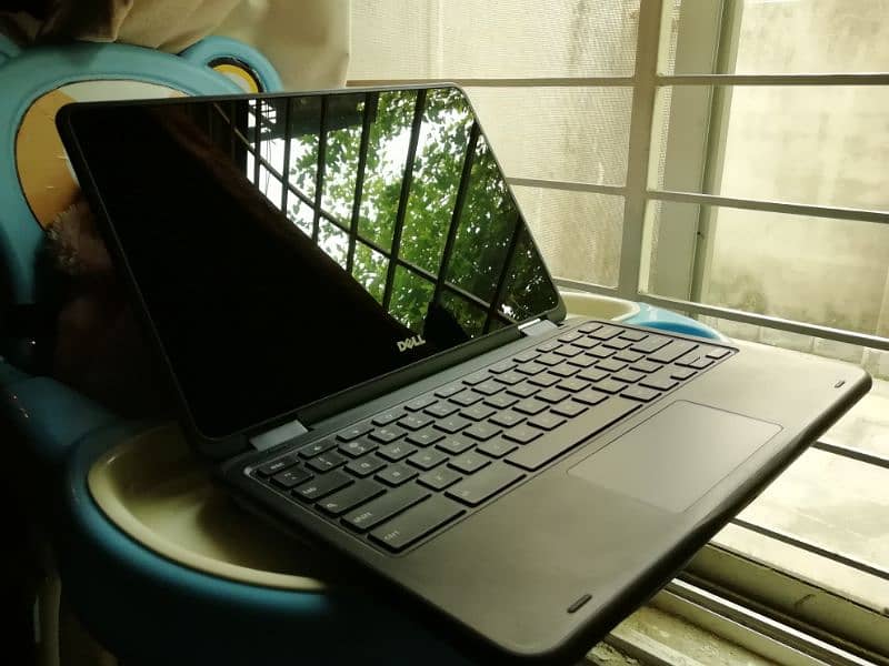 Dell laptop Touchscreen chromebook 3189 iPad tablet jesi chrome book 0