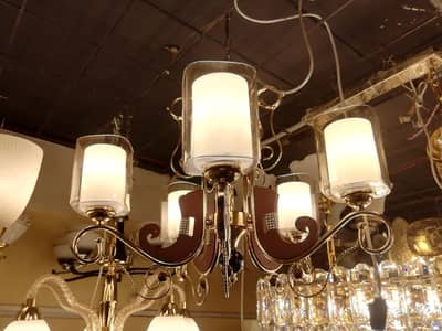 STI :  5 Lights Hanging Chandelier.