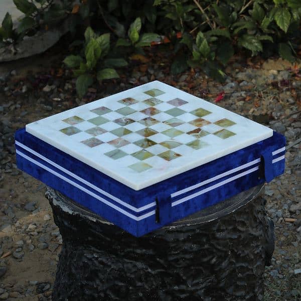 Handmade Elegant Marble chess set with Velvet Gift box 3