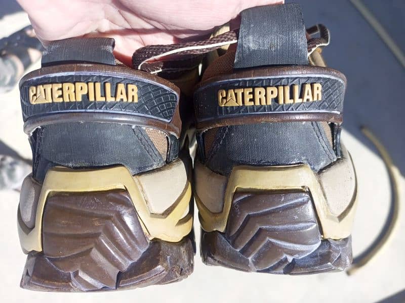 caterpillar shoes 3