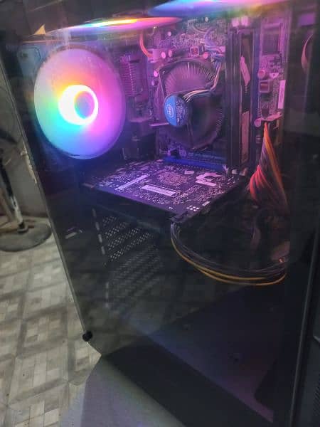 gaming pc only 2 month use 1