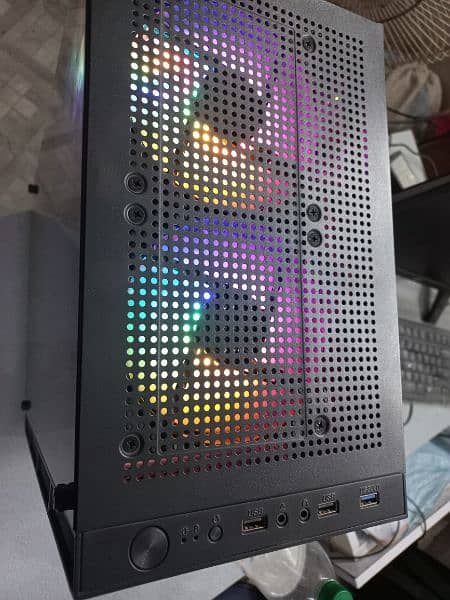 gaming pc only 2 month use 2