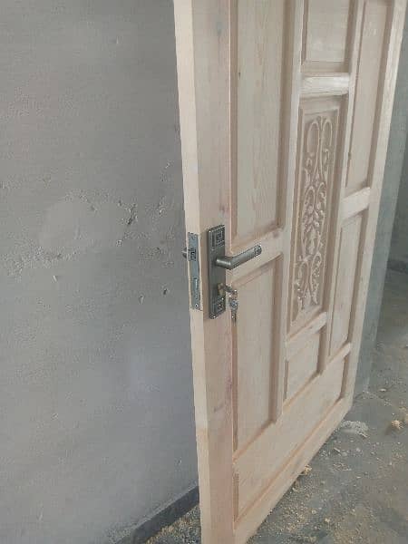 carpenter available all wood working 0