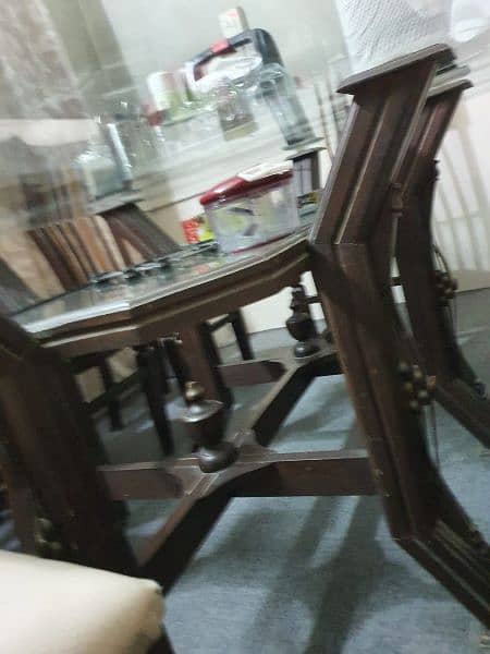 double mirror top dinning table and 8 chairs 3