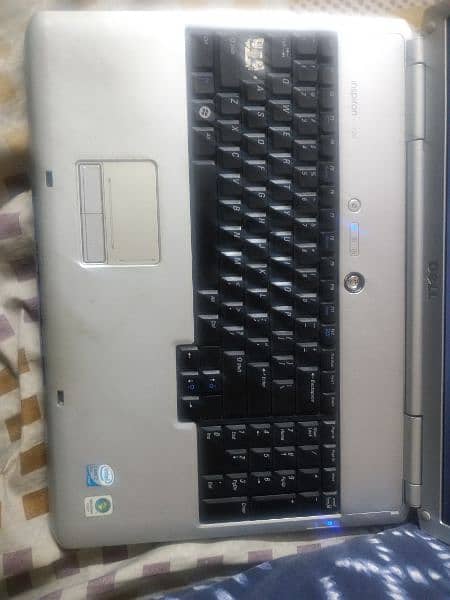 Dell Inspiron 1720 Laptop for Sale 4