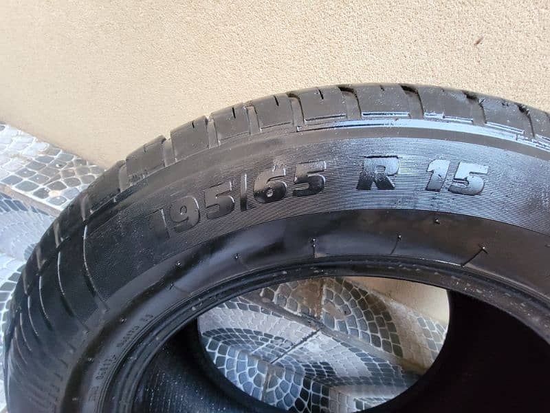 195 65 15 , Toyota Corolla Altis Slightly used tyres , 2