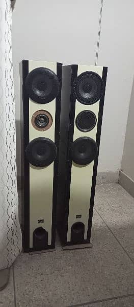 Speakers / woofers  different prices 3