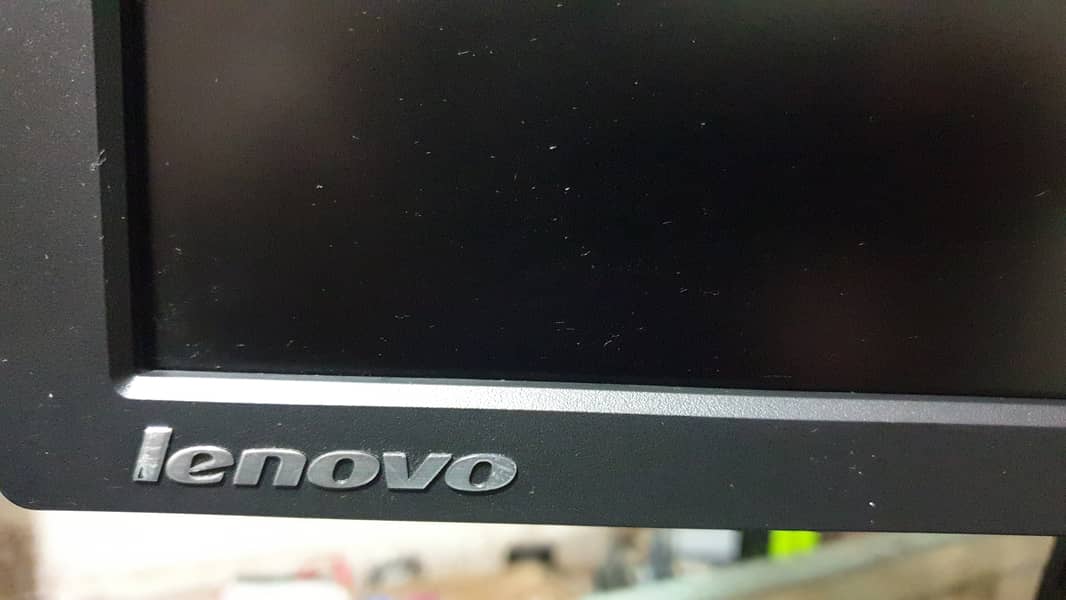 24 inch Lenovo Full HD LED IPS (Borderless Also Available) 7