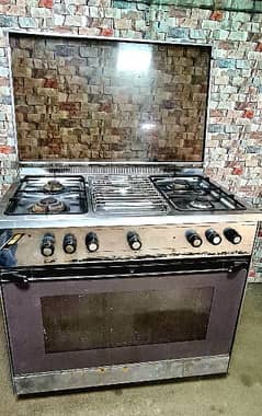 Imported Used Gas Cooking range in Excellent condition 0