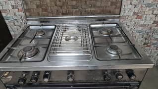 Imported Used Gas Cooking range in Excellent condition