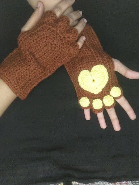Crochet paw fingerless gloves 5