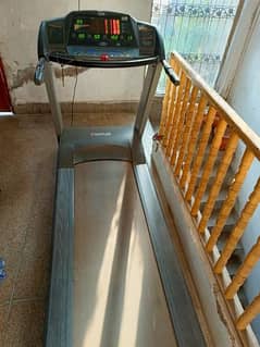 Motus treadmill machine best for fitness