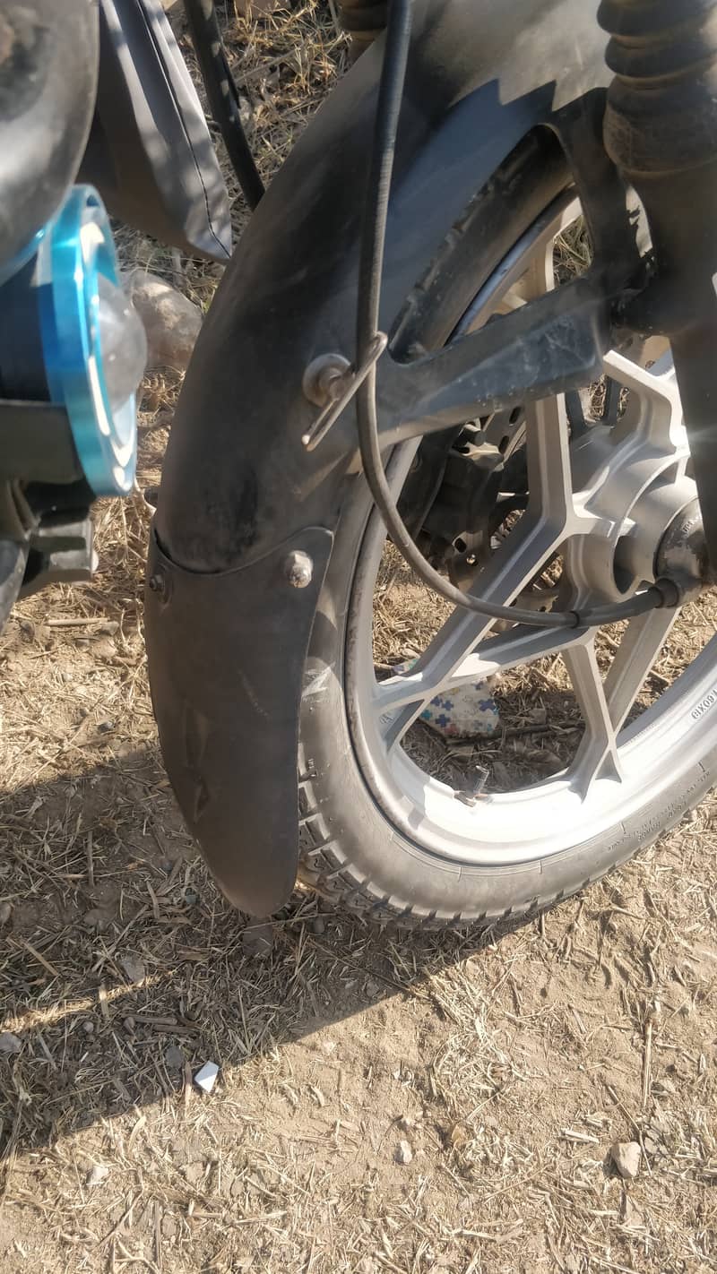 Suzuki GS 150 SE 2018 Disk brake 13