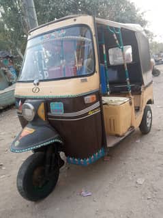 SazGar-2015,FuLL PetRoL Rickshaw,White Engine,Tyar OK,Engine 100%