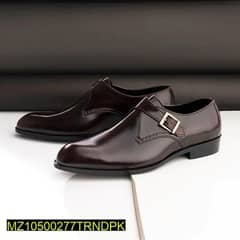 Material: Leather
•  Rubber Sole