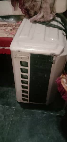 AC for sale inverter 1.5 tan is good Condition 8