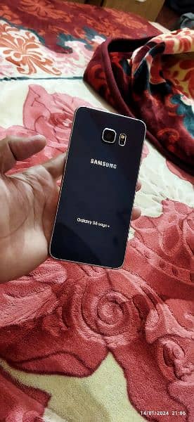 Samsung galaxy S6 edge plus 4gb ram 64 gb rom pta approved sealed set 0