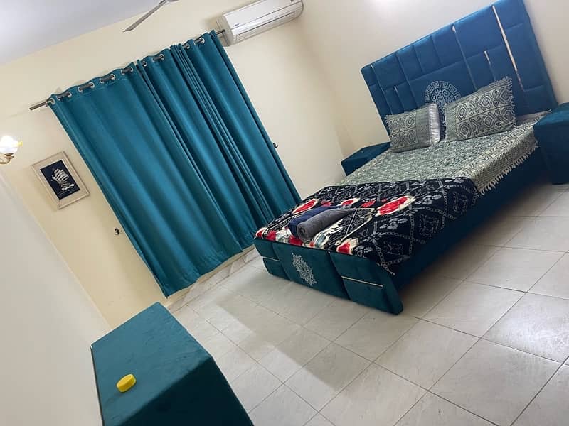 Daily basis 2 bed room plus tv lounge for rent 4