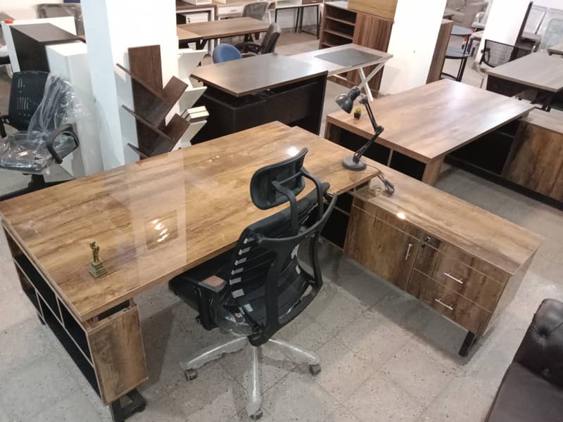 Office Furnitures CEO , Executive Tables and Chairs 13