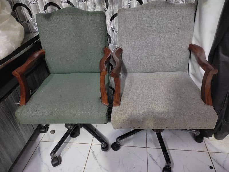 office chair/Chairs /Revolving chair/Executive chair/Imported Chairs 4