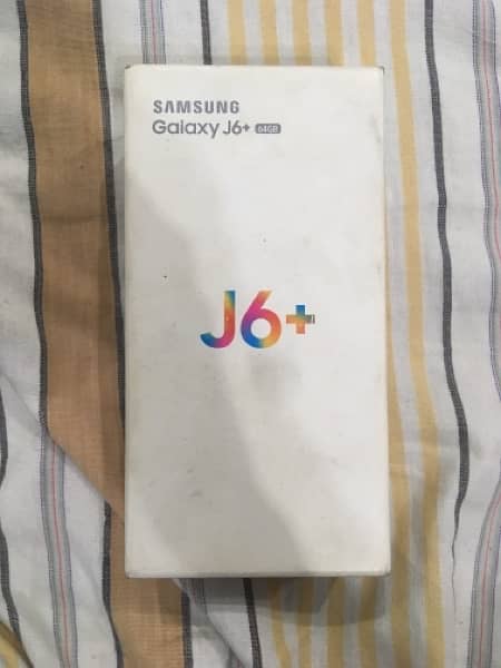 Samsung j6+ 4/64gb 9