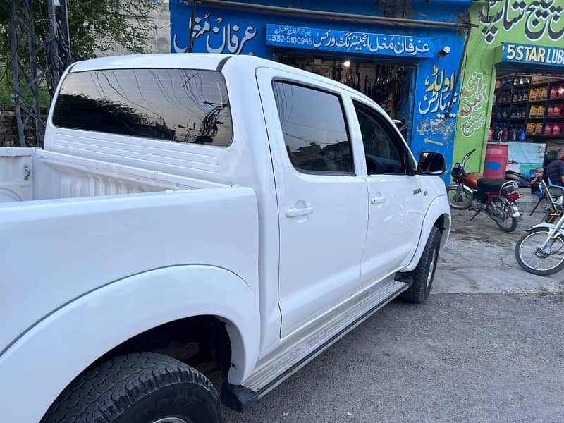 HILUX 3.0L 8