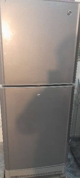 Pel fridge 5ft 0