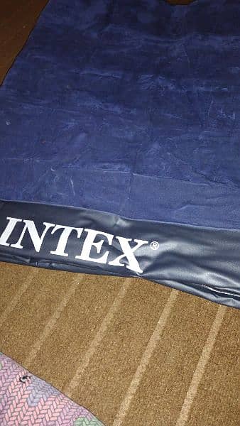 Intex Air Mattress with electric pump 2