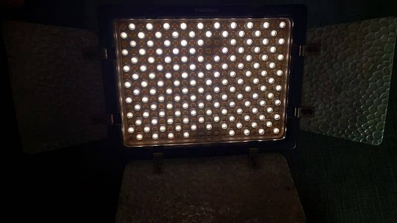 Yongnuo YN-300 ii Video LED Light 3