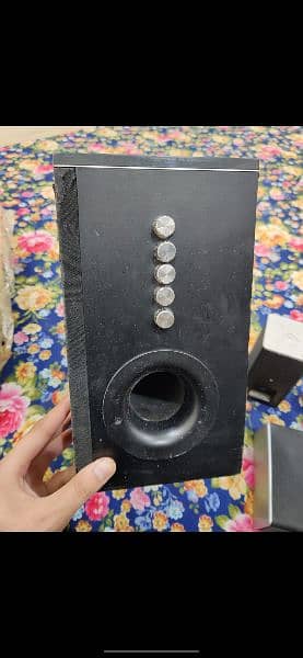 Vizio 2.1 Bluetooth Speaker 4