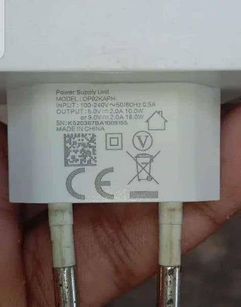 realme 18 wat fast charger original box wal for sall 2