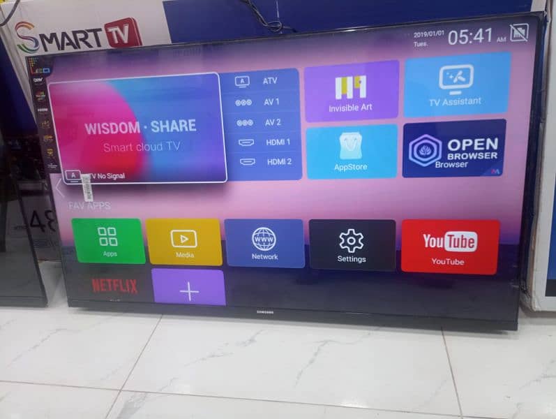 65" 4k Samsung Smart led tv UHD Bezel'less Crystal Glass voice control 5