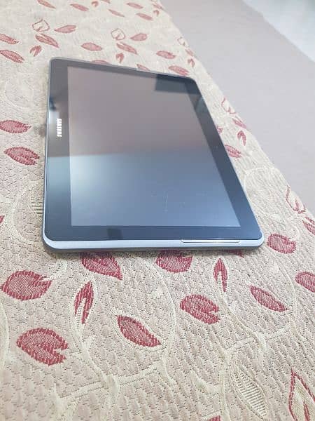 Samsung Galaxy Tab** 10.1 GT-P5100 5