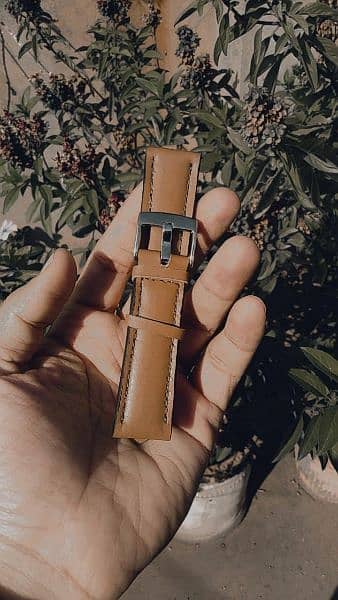 Handmade leather watch straps for apple watches are available 6