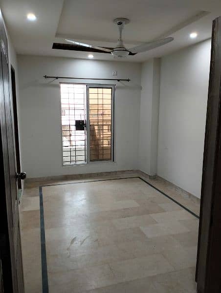 single bed apartment for rent 2