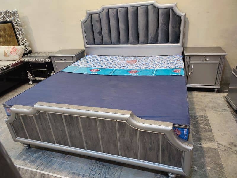 Bed set, Double bed, King size bed, Poshish bed, Bedroom furniture. 3