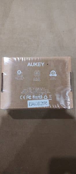 Aukey 61W PD 3.0 Wall Charger Advanced GaN Power Technology PA-B2 3