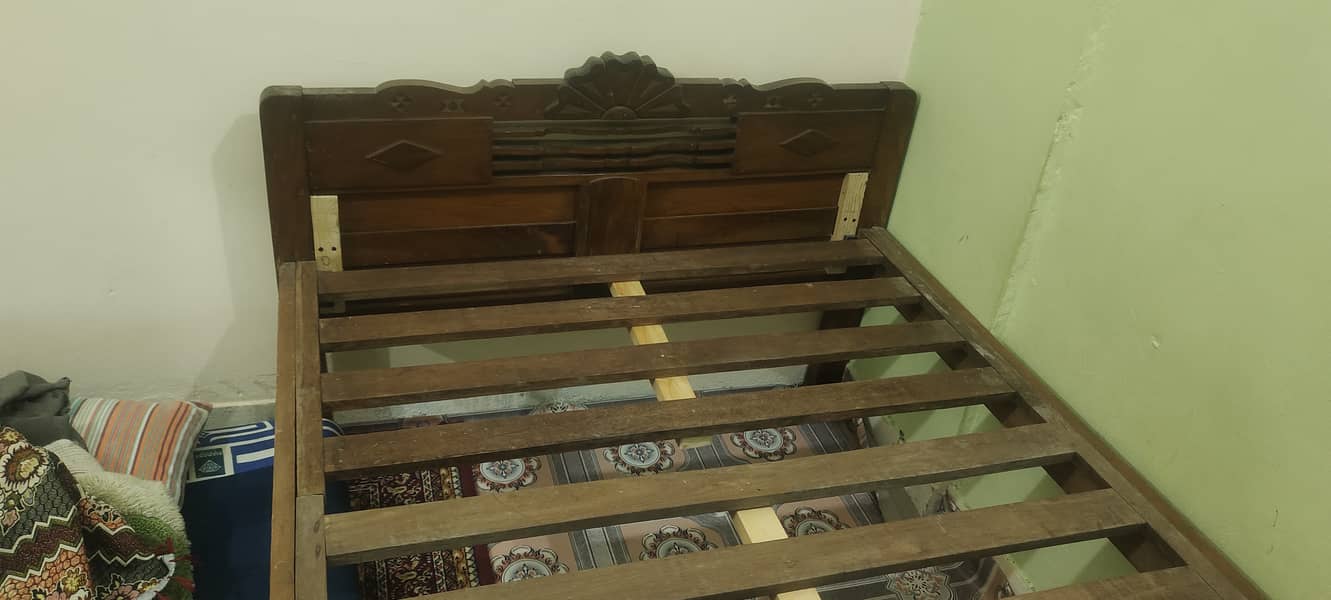 Single bed pure pine/sheesham wood 4x6/5 1