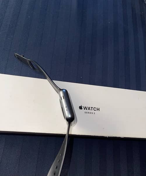 Apple watch Series 3.42mm 4