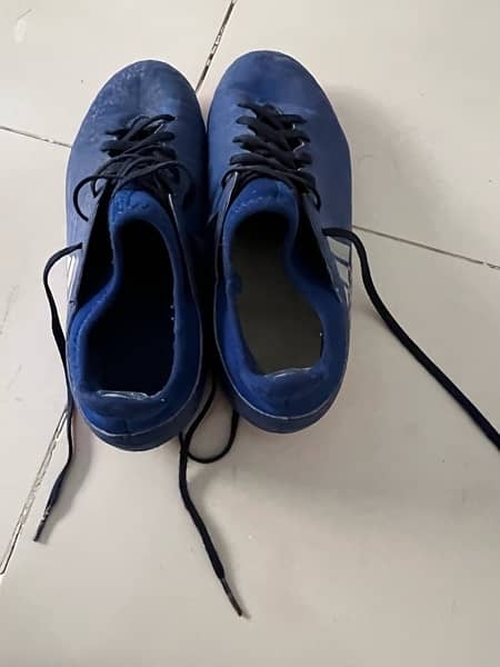 football shoes 3