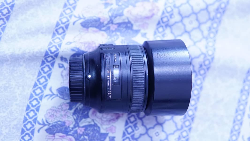 Nikon 85mm Lens 1.8 4