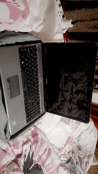 Dell laptop urgently sale 1