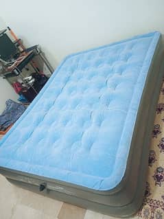 branded Air Mattress with high quility pump