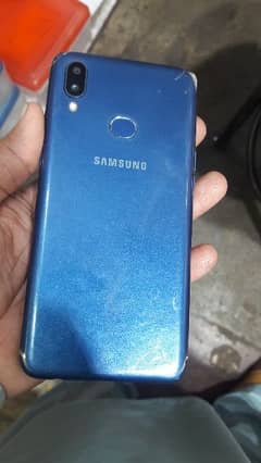 Samsung A10s with box