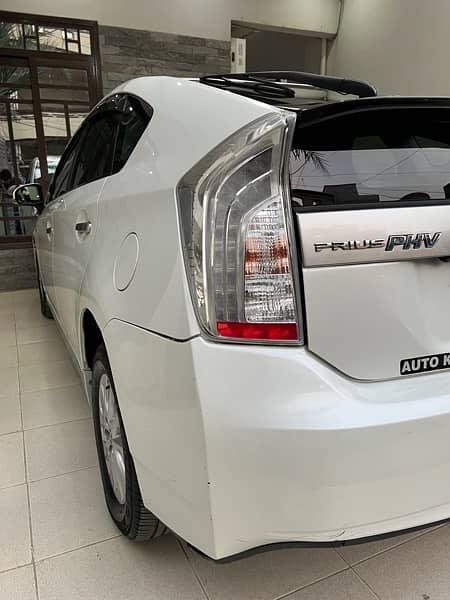 Toyota Prius Phv Exchange possible 9
